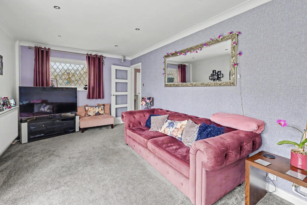 Ripon Road, Stevenage, Hertfordshire photo 4
