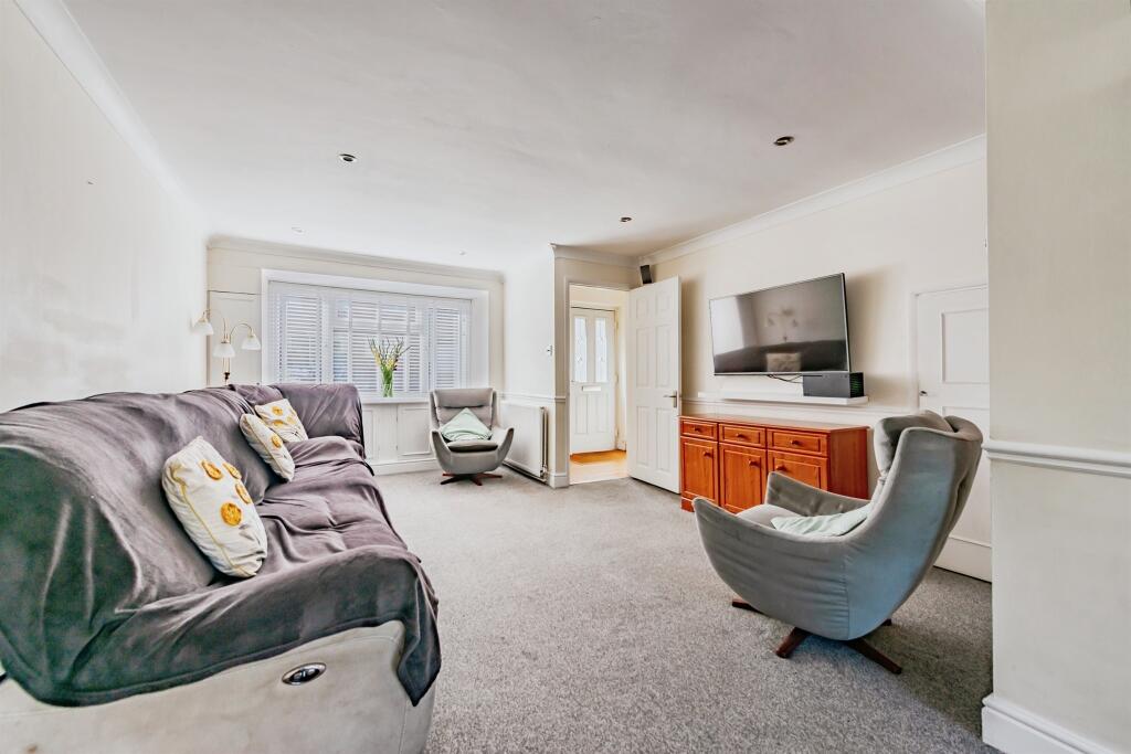 House in Redhill - View 2