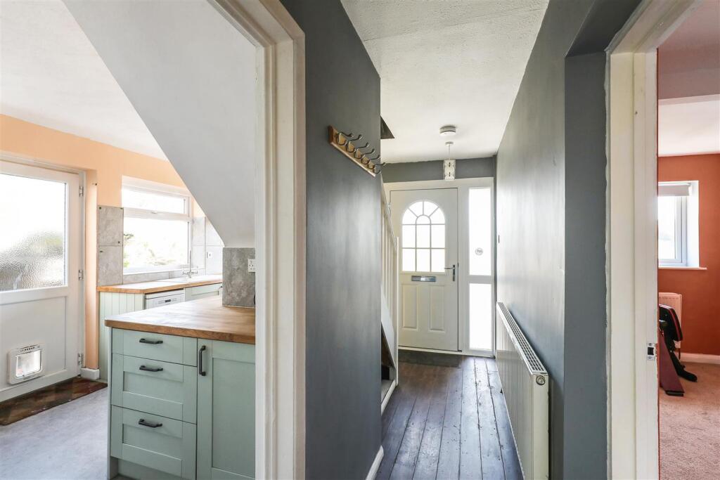 12, Arundel Drive, Rodborough, Stroud photo 4