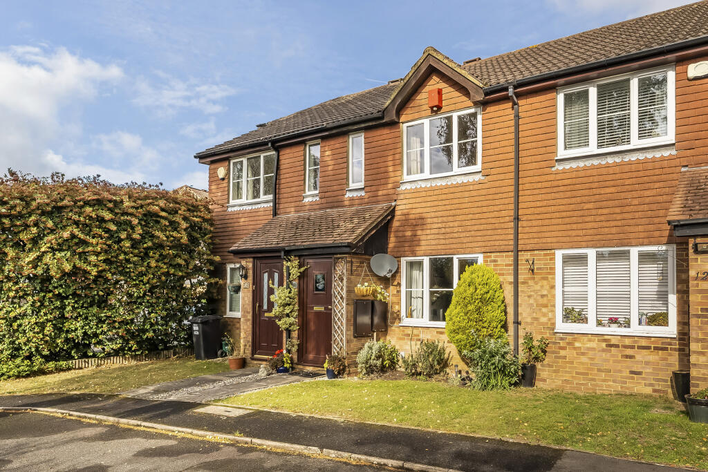 2-bed terraced on Banstead Road, Caterham, CR3, £375,000