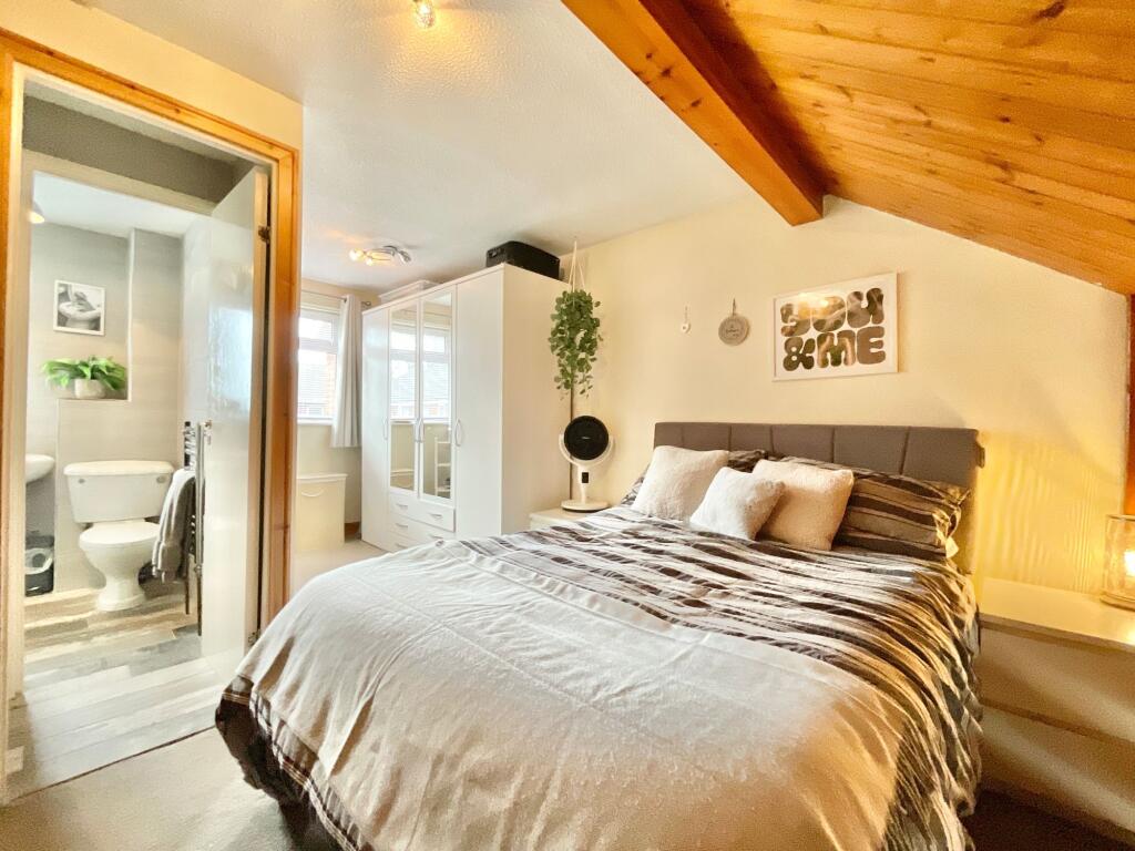 House in Stafford, Gnosall - View 3