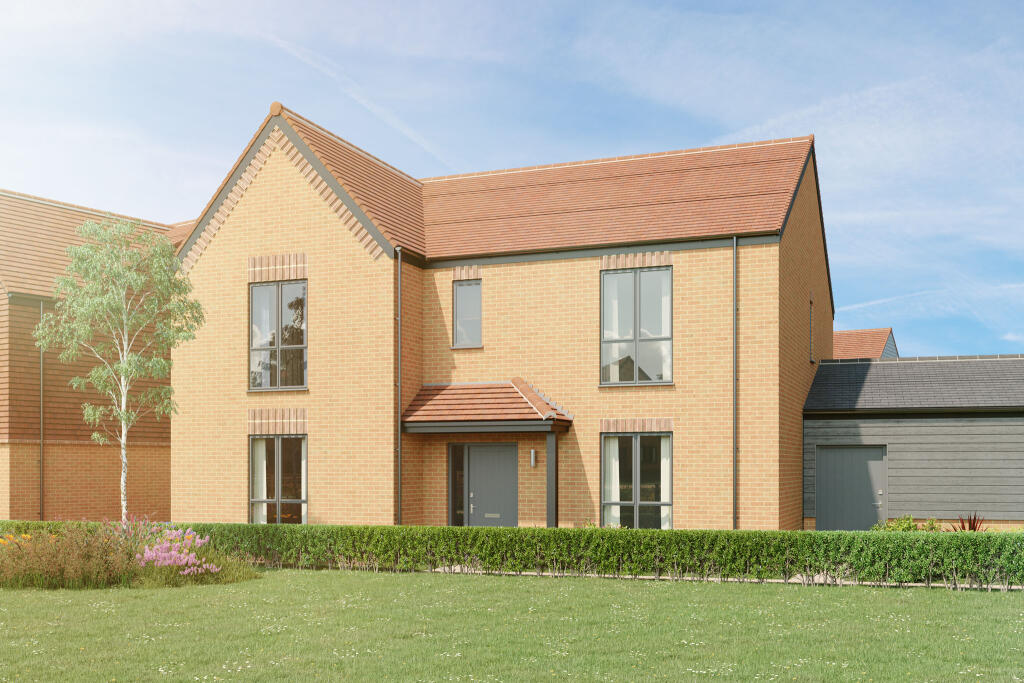 5-bed detached on Park Drive,
Kings Hill,
ME19 4NF
, £925,000