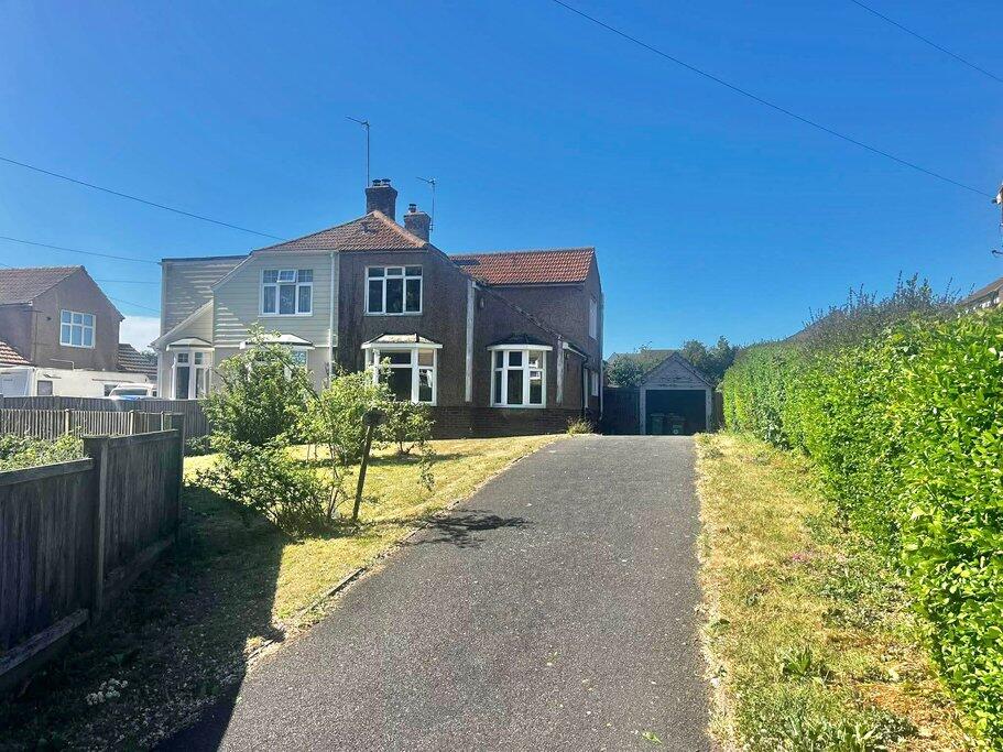 Main image of property: Palmarsh avenue, Hythe