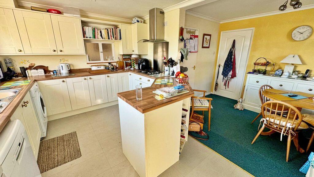House in West Lindsey, Cherry Willingham CP - More