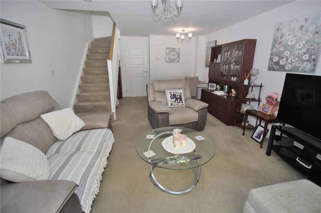 Greycing Street, Swindon, Wiltshire, SN25 photo 3
