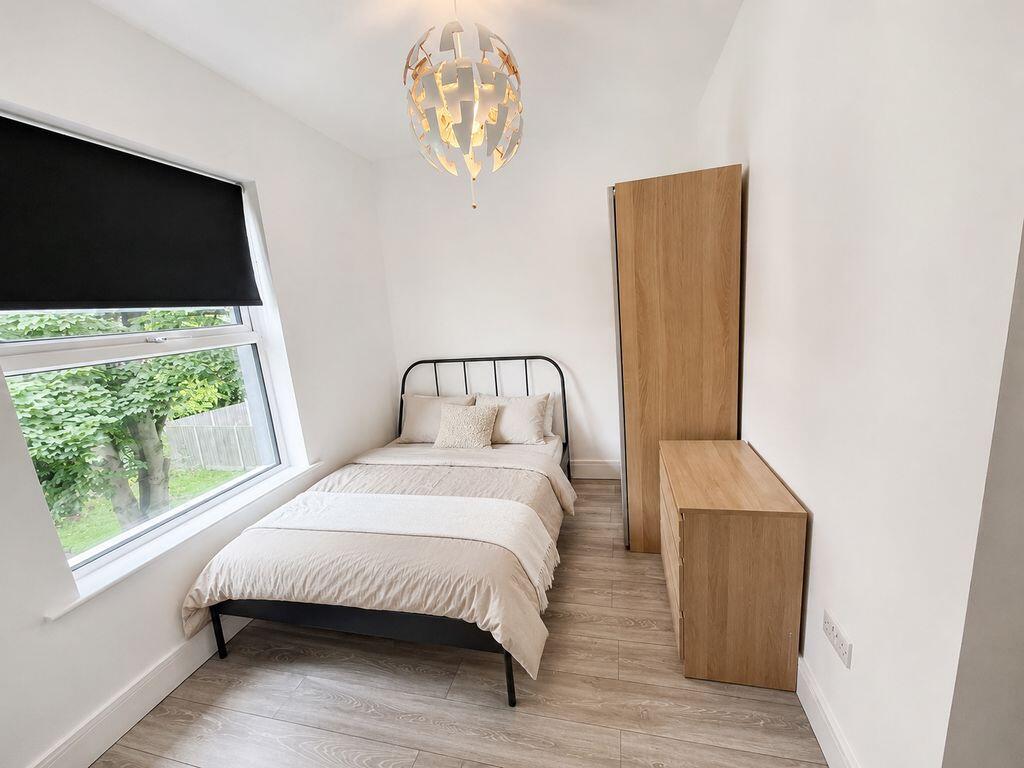 Main image of property: Beeston Road, Nottingham