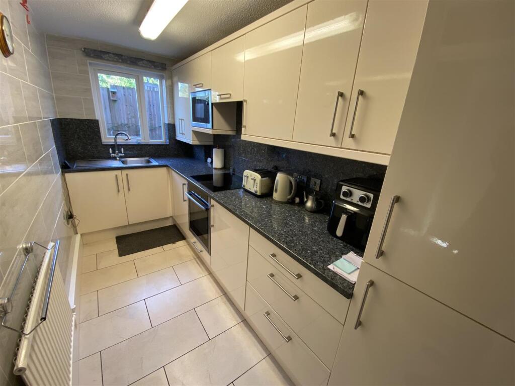 Henmore Place, Ashbourne photo 4