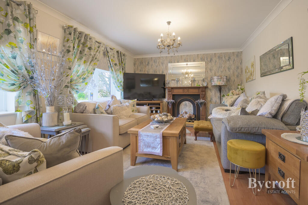 Beccles Road, Bradwell, Great Yarmouth photo 4