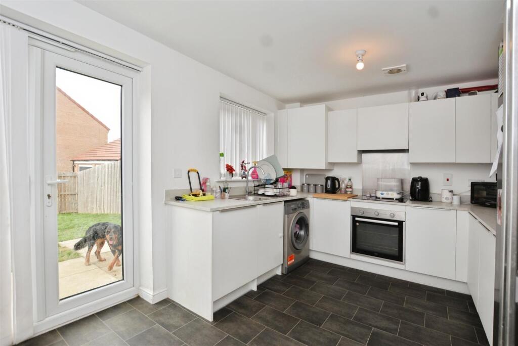 House in Doncaster - View 5