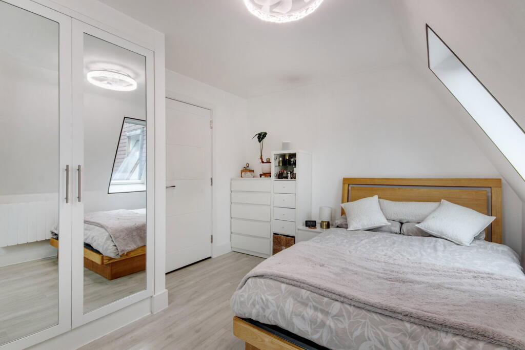 Apartment in Dartford - View 4