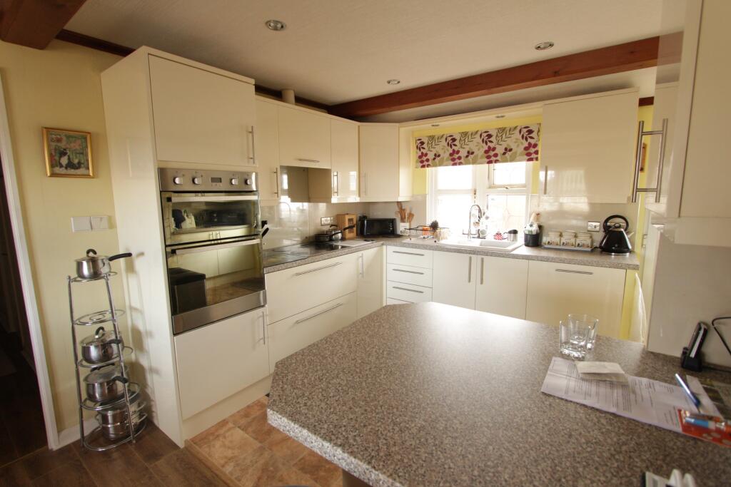 House in East Devon, Willow View Park, Whimple - View 3