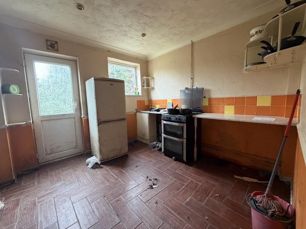 14 Notley Road, Lowestoft, Suffolk NR33 0UG photo 3