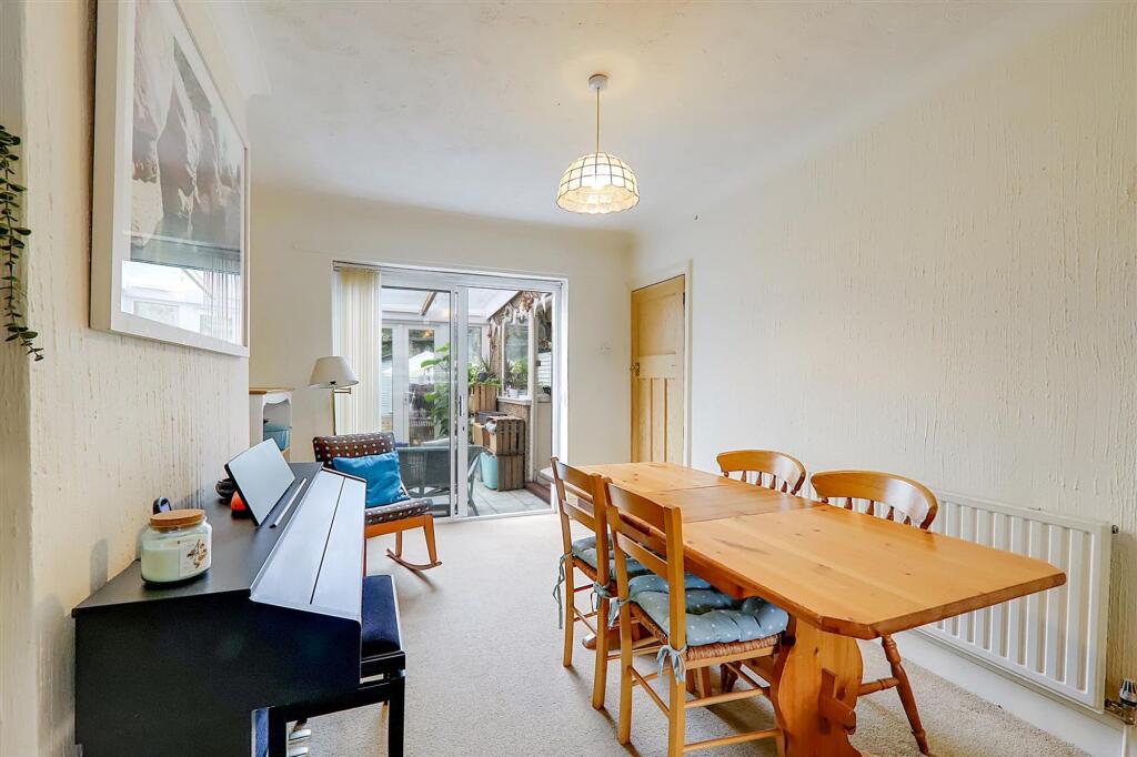 House in Brighton - View 5