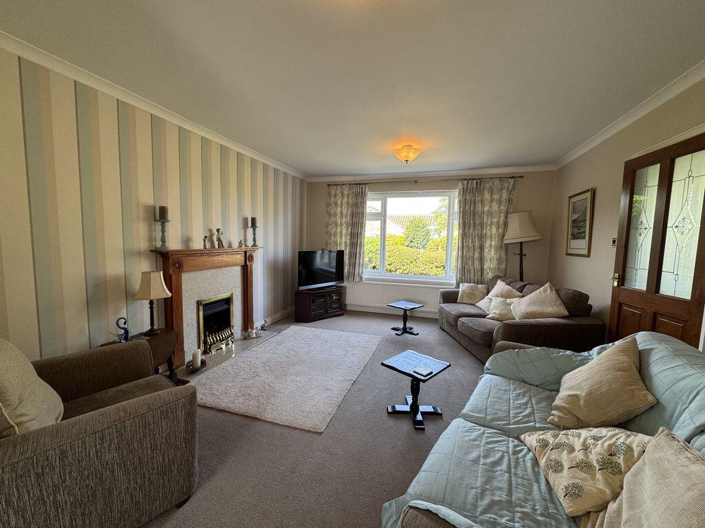 House in Alveston - More