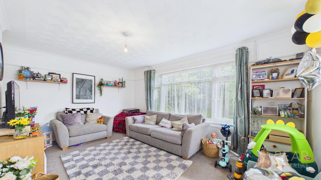 Broadmark Lane, Rustington, BN16 photo 3