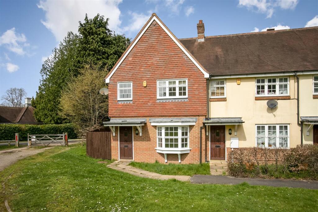 Main image of property: Chapel Walk, Coulsdon