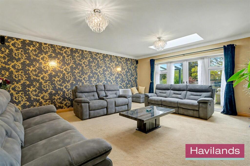 Wades Hill, Winchmore Hill photo 3