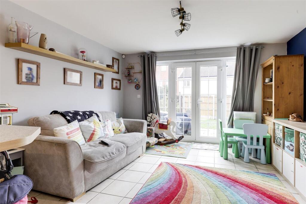Aitchison Avenue, Hucknall, NG15 photo 4
