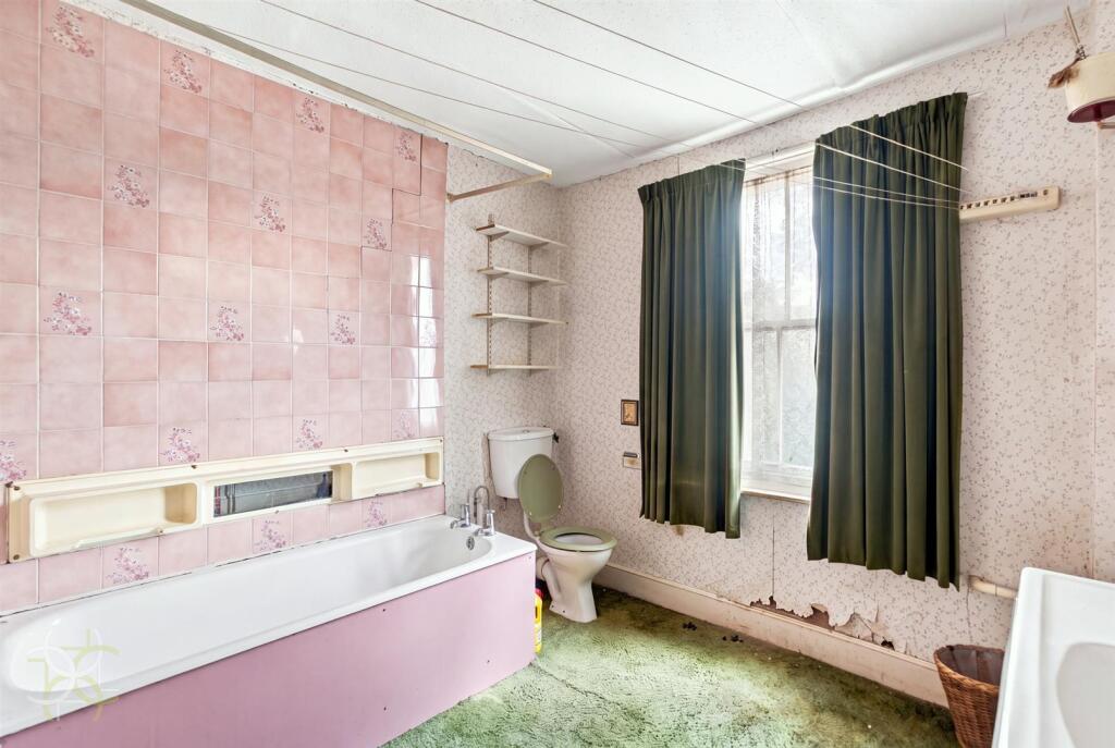 House in Worcester - More