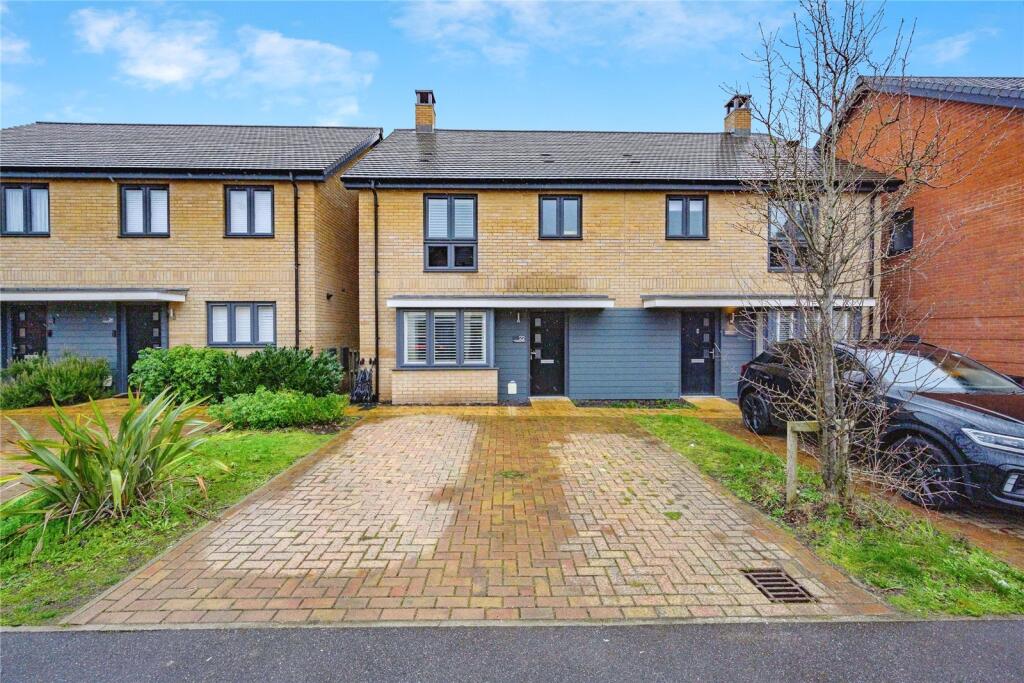 Main image of property: Colosseum Drive, Houghton Regis, Dunstable, Bedfordshire, LU5
