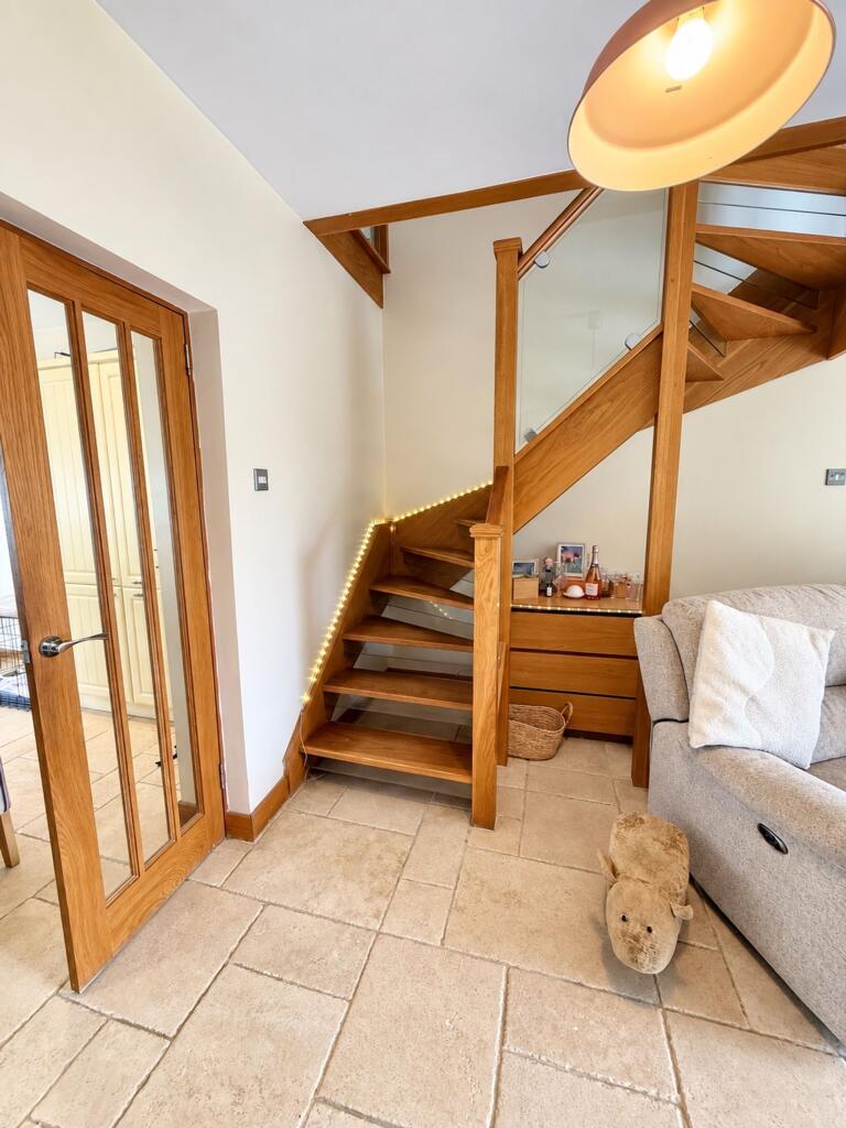 House in Newport - View 5