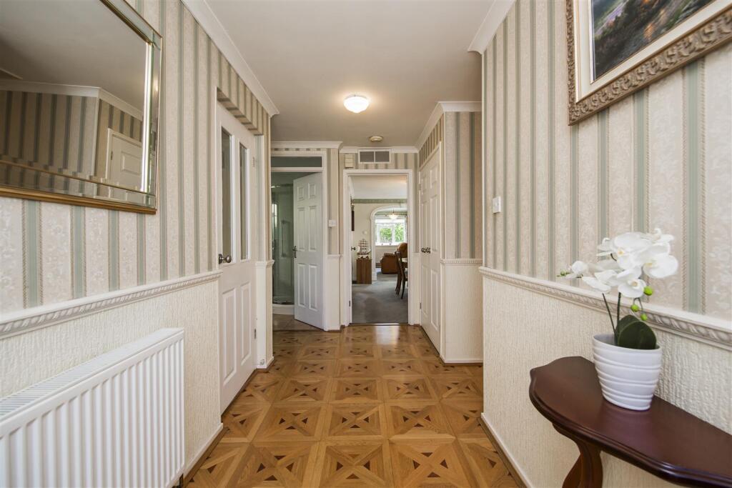 Highberry, Leybourne, West Malling - View 3