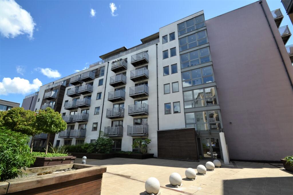 Main image of property: Deals Gateway London SE13