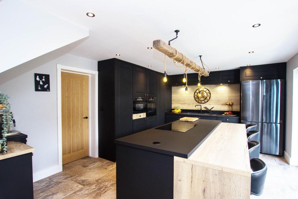 Additional image 4 of 'Hillside Bungalow' Hoddlesden