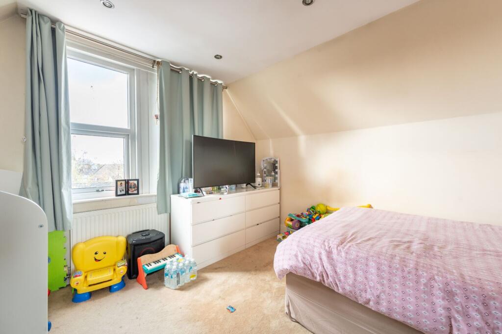 Apartment in London - View 4