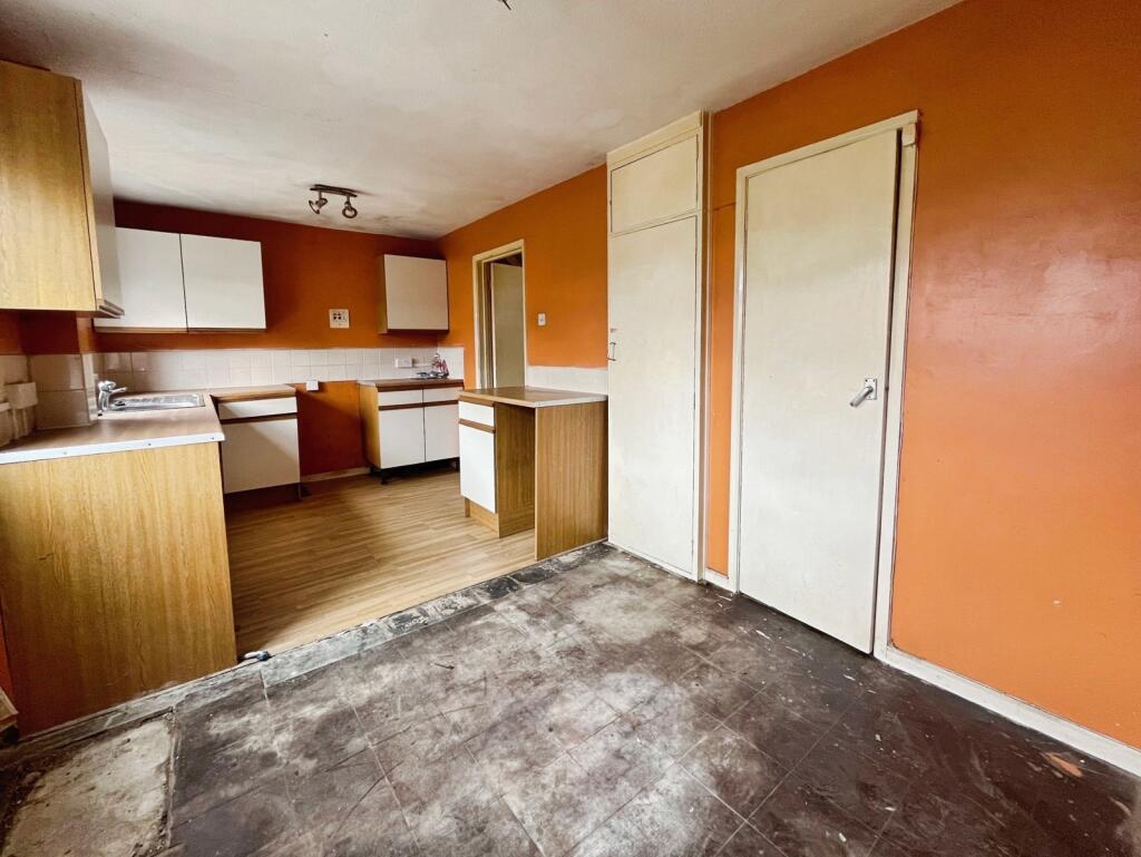 House in Portsmouth - View 5