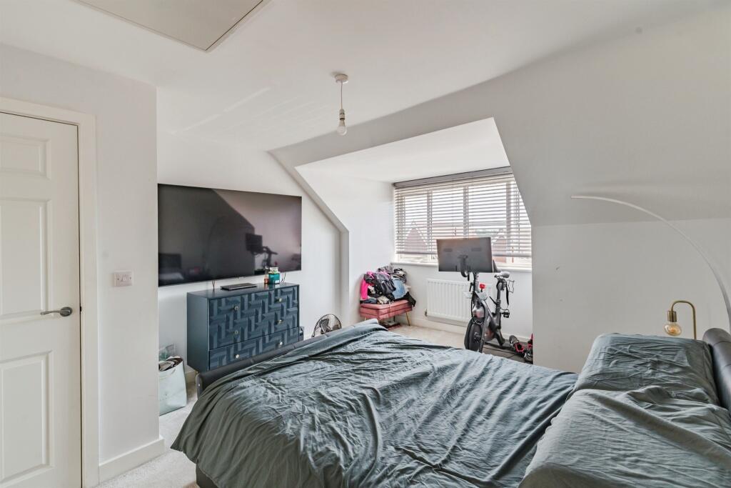 House in Redhill - More