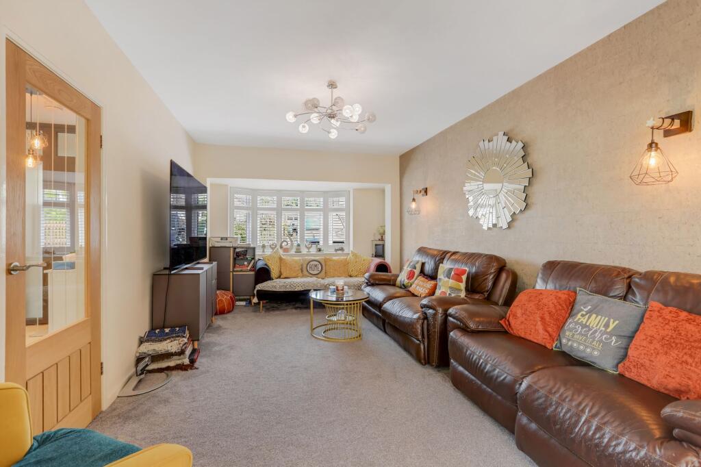 House in Rushcliffe, Nottinghamshire - View 2