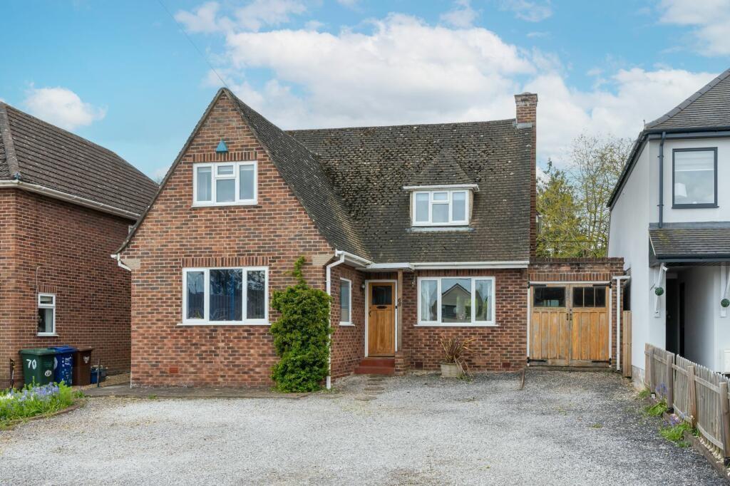 Main image of property: Bicester Road, Kidlington, OX5