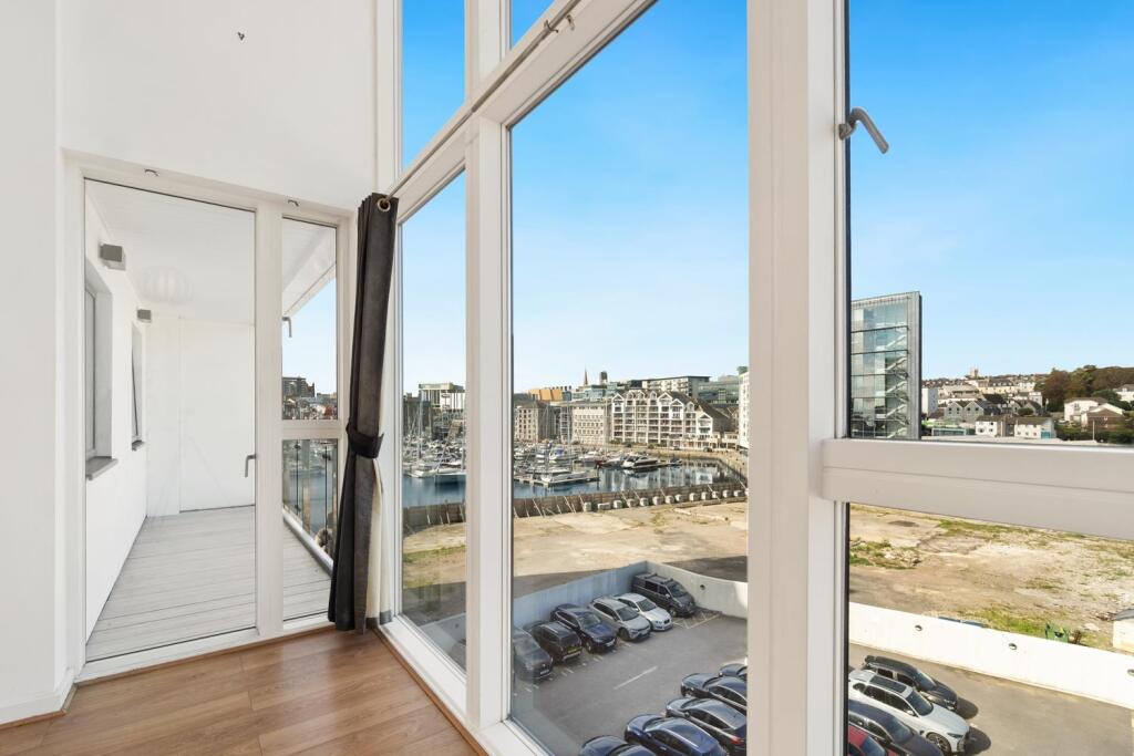 Apartment in Plymouth, Barbican - View 4