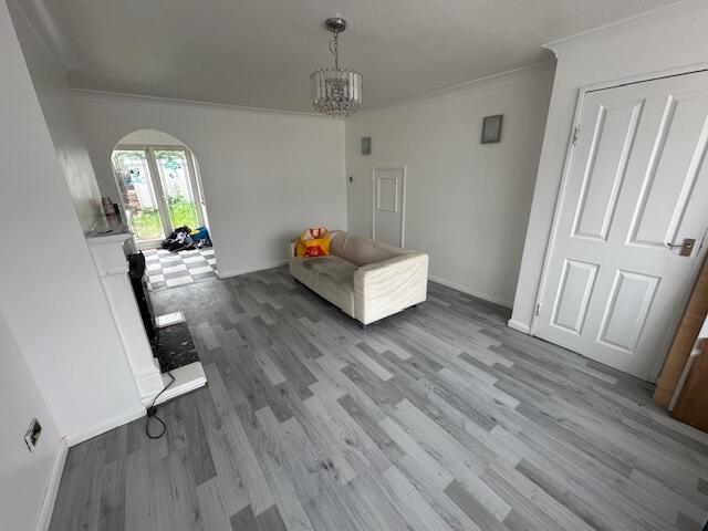 Byron Gardens, Tilbury, Essex, RM18 photo 2