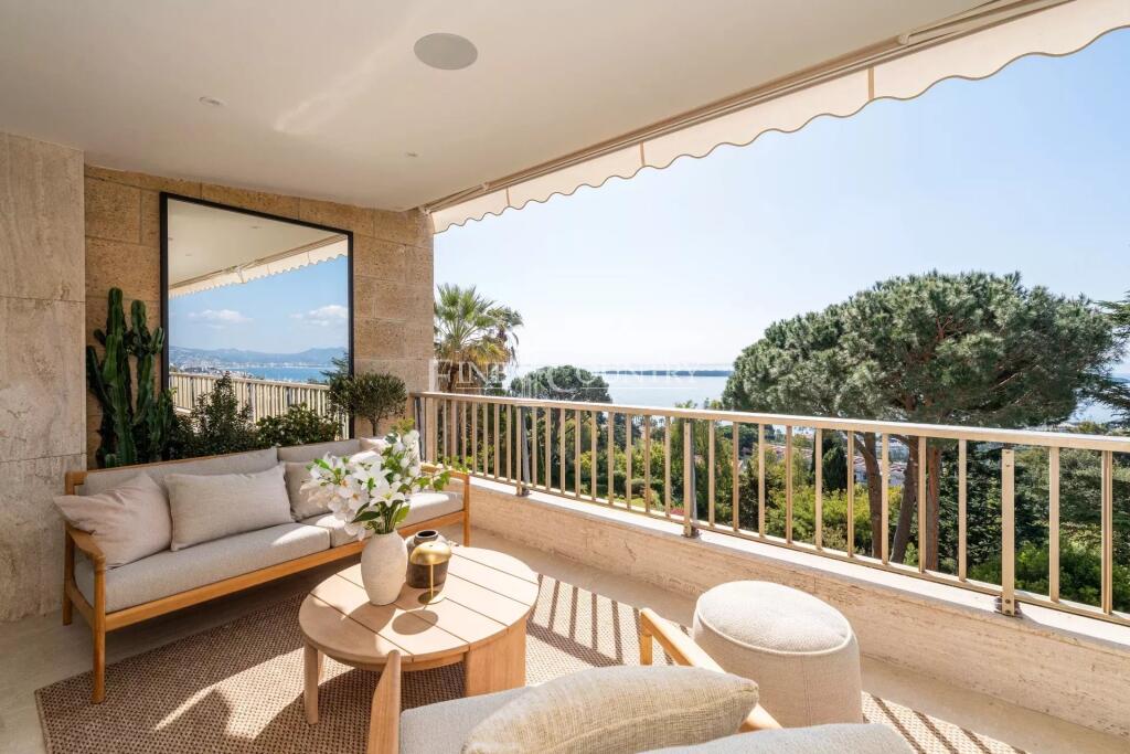 Main image of property: Provence-Alps-Cote d`Azur, Alpes-Maritimes, Cannes