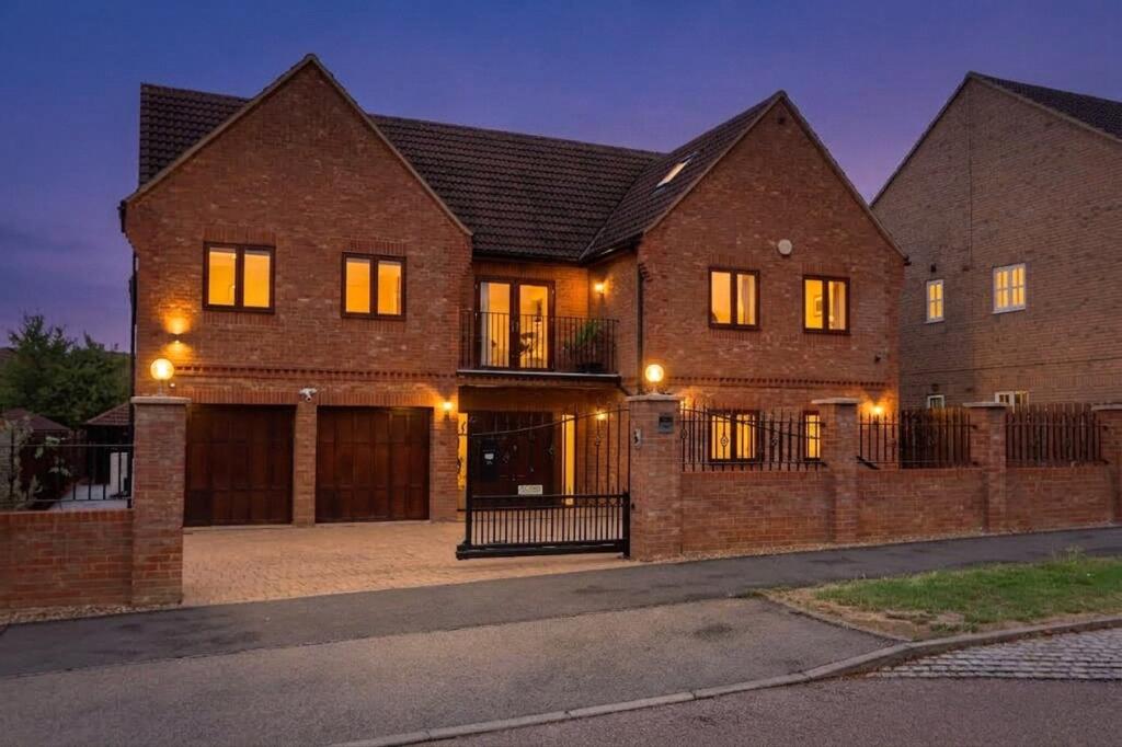Main image of property: Ashford Crescent, Grange Farm, MK8