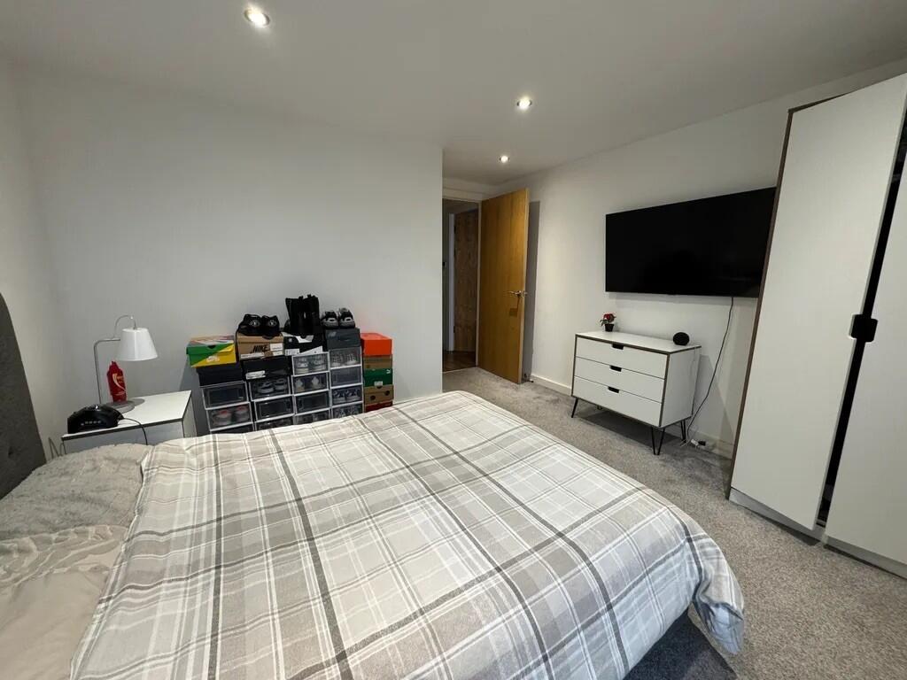 Apartment in Salford, Greater Manchester - More