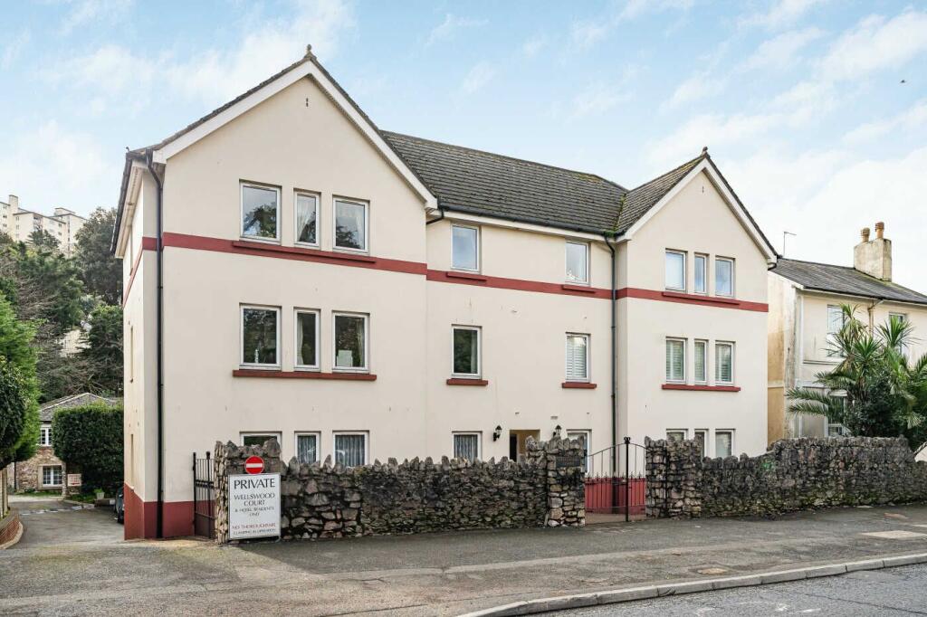 Main image of property: 468 Babbacombe Road, Torquay, Devon, TQ1 1HN