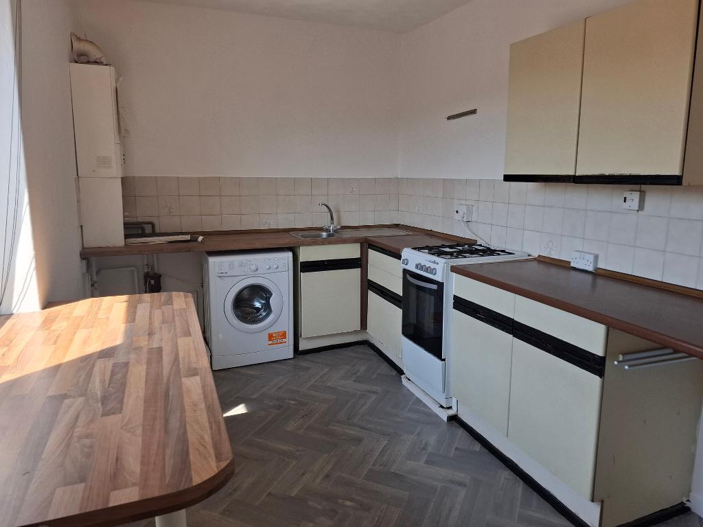 Apartment in Newport - View 5