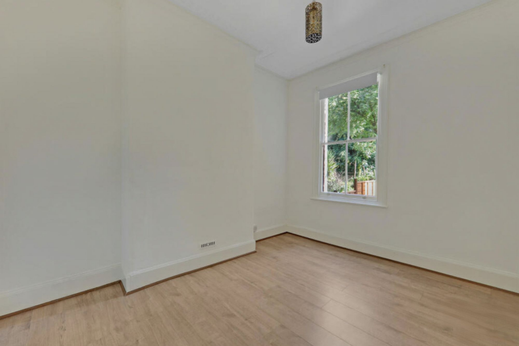 House in London - View 4