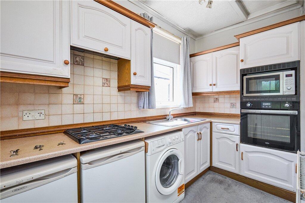 House in Bradford, Baildon - View 5
