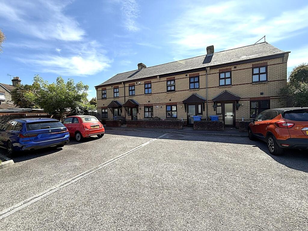 Main image of property: 12 Kingston Road, Heckford Park, Poole, BH15