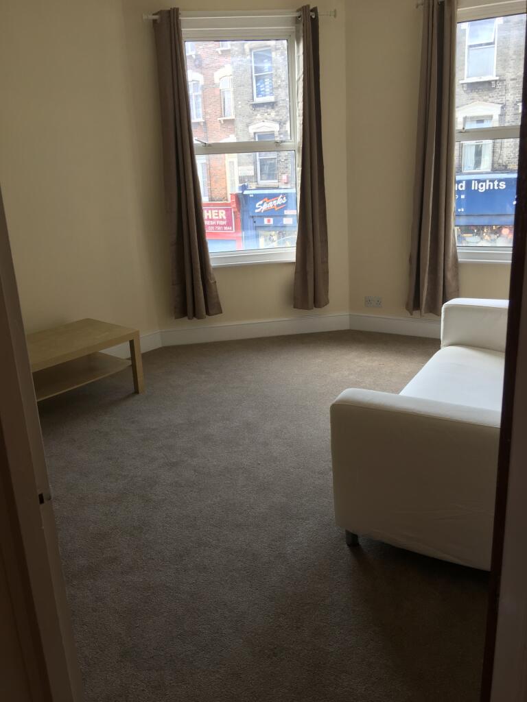 House in London - View 5