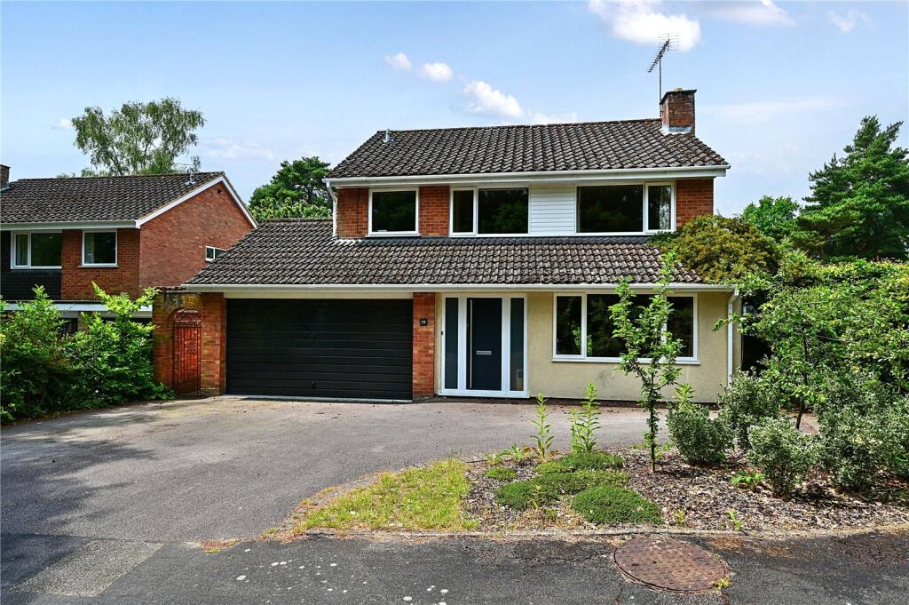 Main image of property: Dukes Mead, Fleet, Hampshire, GU51