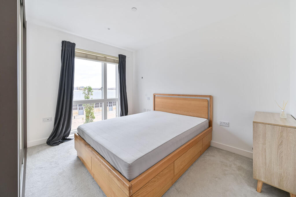Apartment in London - View 2