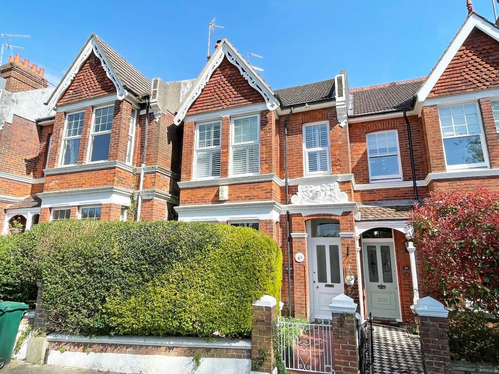 3-bed terraced on Surrenden Road - BN1, £750,000