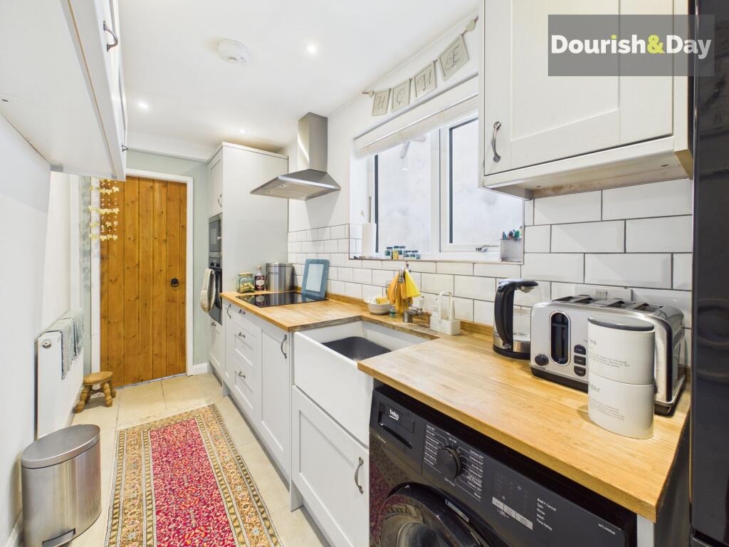House in Stoke-on-Trent - View 2