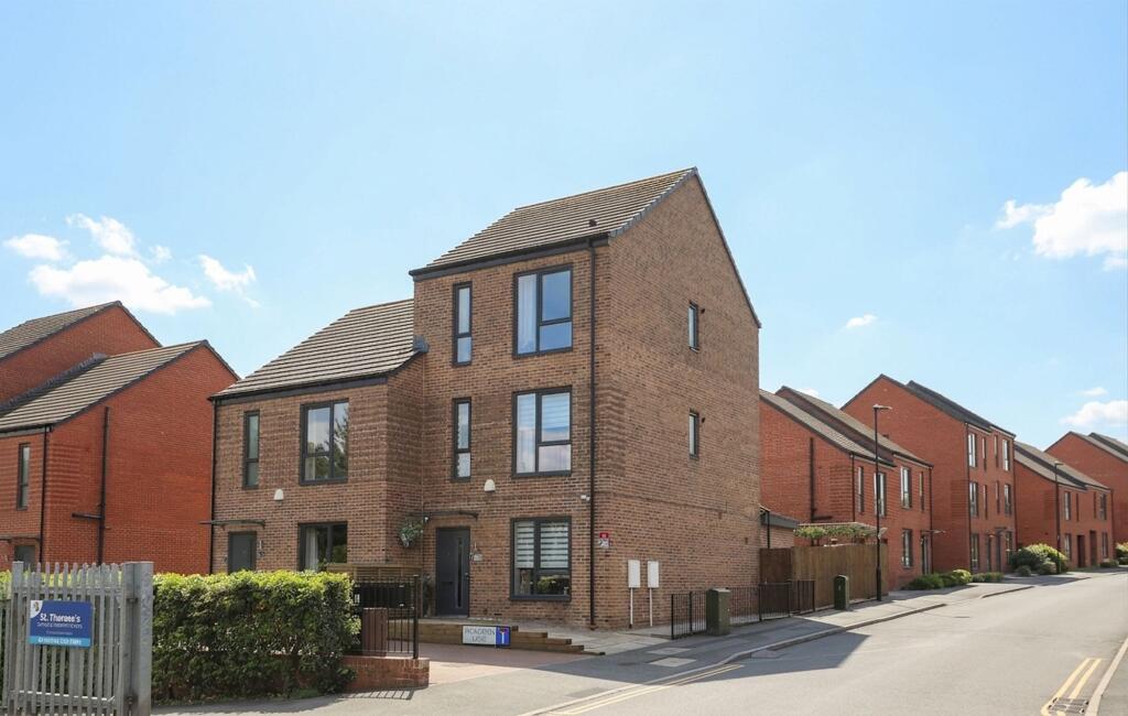 Main image of property: Hickleton Lane, Sheffield, S2