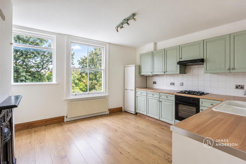 Apartment in London - View 2
